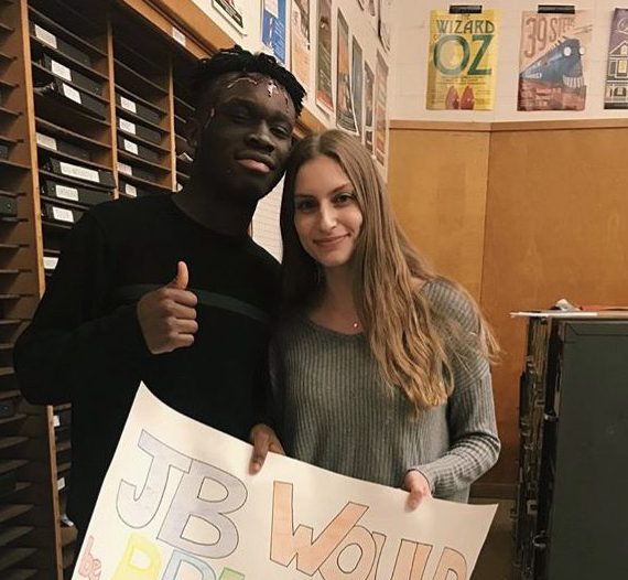 Students find creative ways to make junior banquet posters