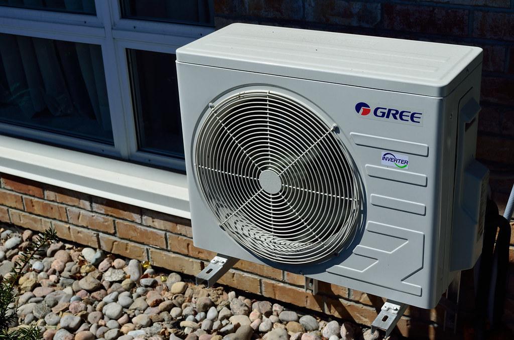 School faced with regulation difficulties in temperature due to HVAC system
