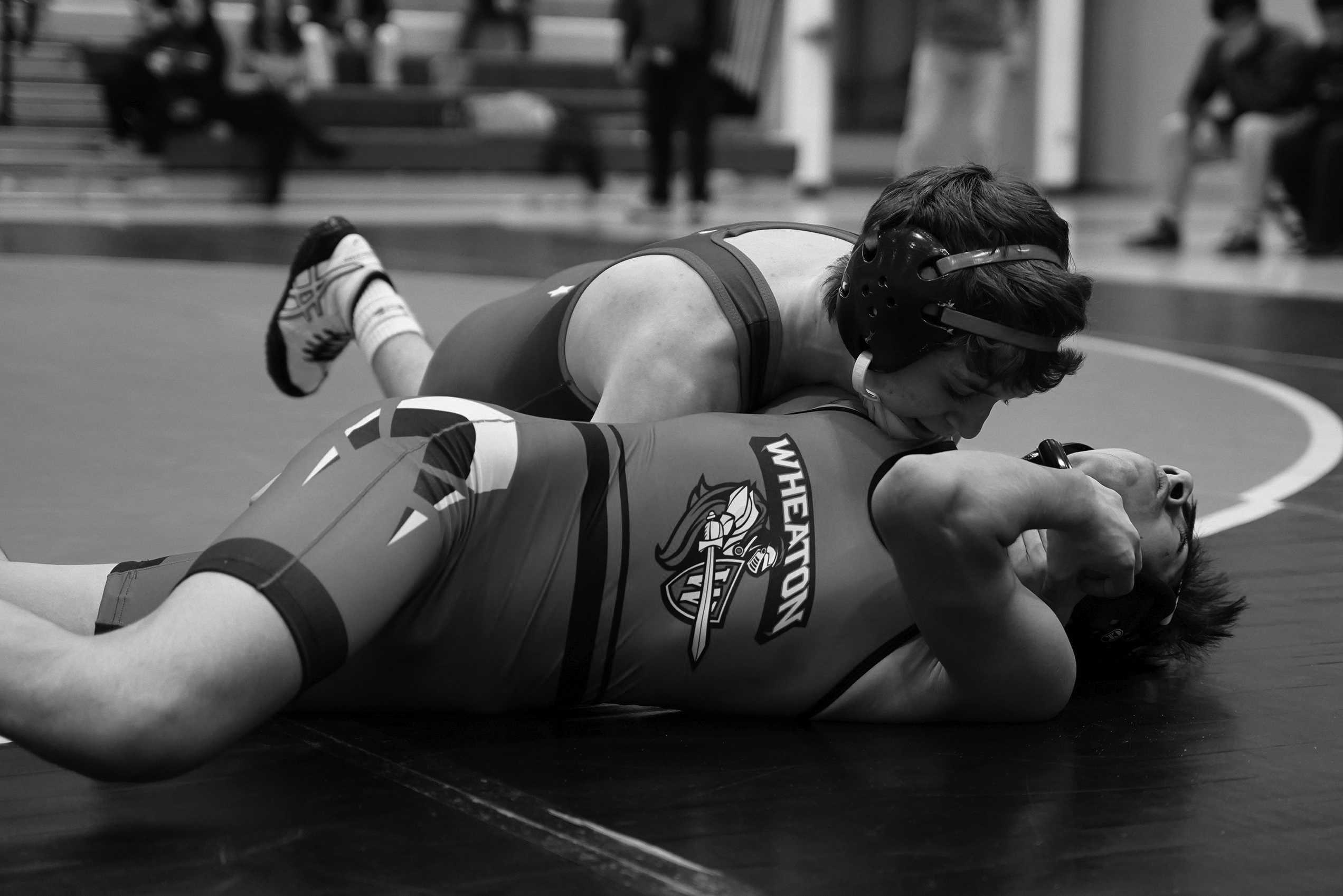 Senior Ben Bloch excels as tri-athete: golf, wrestling, lacrosse