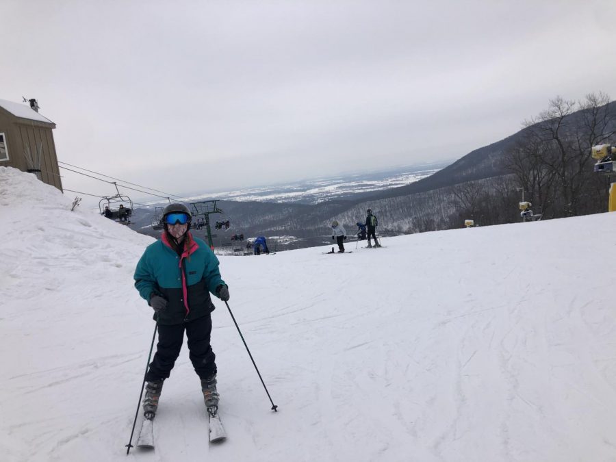 Senior+Kelly+Baldwin+enjoys+a+day+at+Whitetail+Resort+and+is+glad+COVID-19+restrictions+dont+prevent+her+from+skiing.