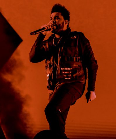 The Weeknd performs live. His debut mixtape, entitled House of Balloons, has recently been rereleased as the original form of the album for its 10th anniversary.