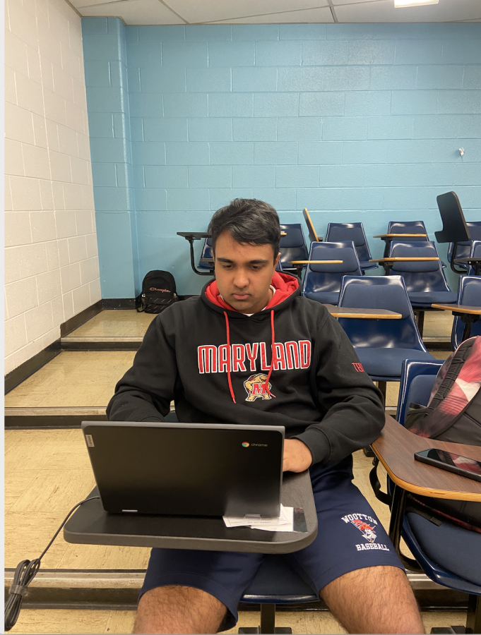 Senior Prahlad Shelvapille works on his college applications as the November deadline approaches.