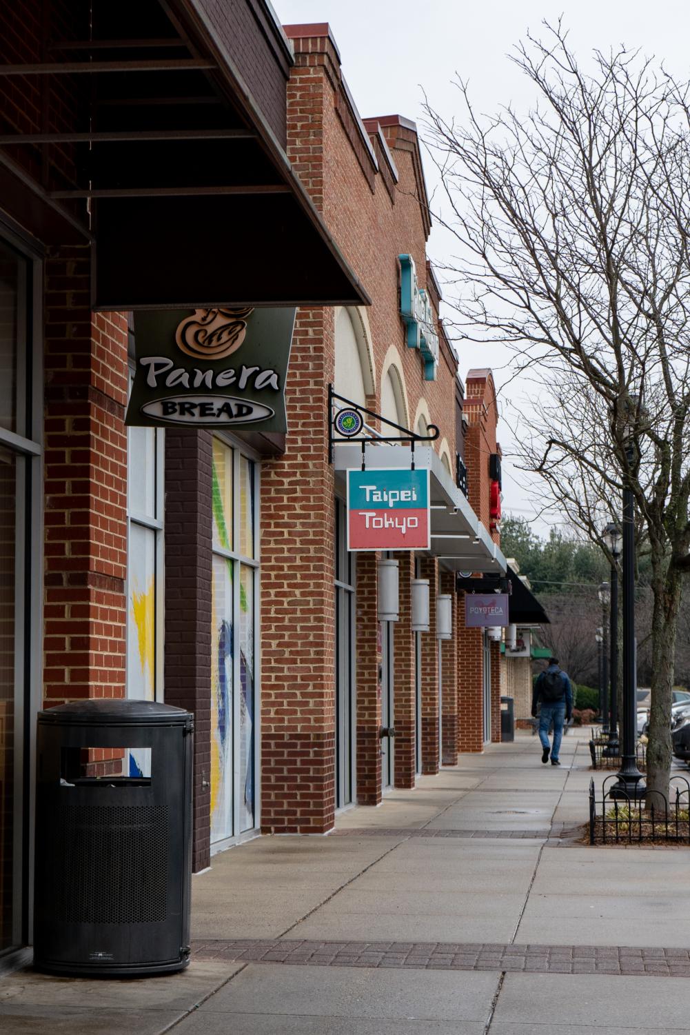 Students love nearby restaurants
