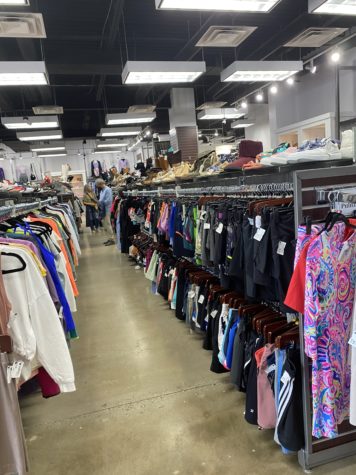 Uptown Cheapskate is a thrift store in Rockville.  You can find new clothes there or donate old clothes in turn for cash.