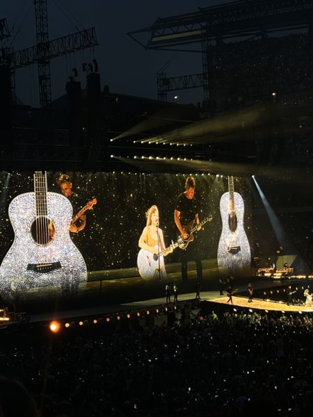 Swift performs surprise songs Forever & Always and This Love on May 13 in Philadelphia.