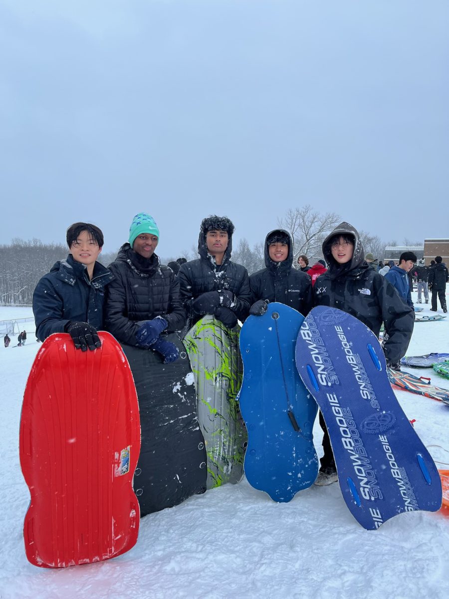 Seniors Kenny Lin, Troy Bailey, Anish Yarra, Victor Poosuntisumpun all went sledding at the Frost hill on Jan. 16. Frost is a popular spot for this community on snow days due to the gigantic hill it offers.
