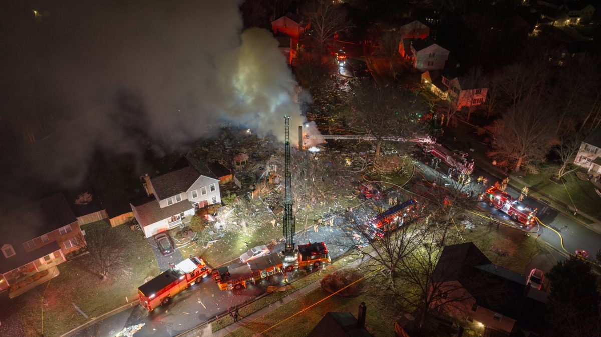 A+house+in+Sterling%2C+VA%2C+exploded+due+to+a+gas+leak+from+an+underground+propane+tank%2C+trapping+12+firefighters+inside.+One+firefighter+was+killed%2C+and+11+others+and+two+civilians+were+injured.