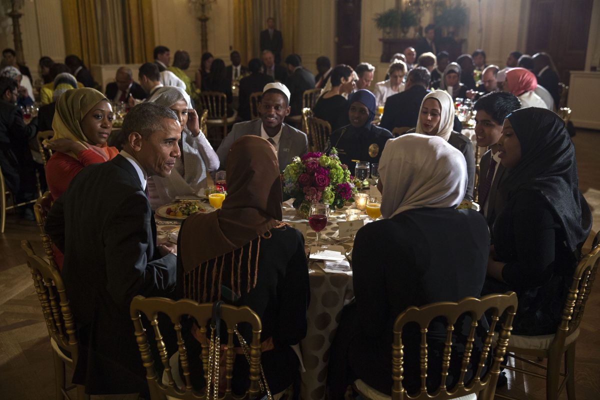 Former+President+Barack+Obama+hosts+an+Iftar+dinner+celebrating+Ramadan+in+the+East+Room+of+the+White+House%2C+June+22%2C+2015.+%28Official+White+House+Photo+by+Lawrence+Jackson%29%0A%0APhoto+Permission+by+Google+Creative+Commons