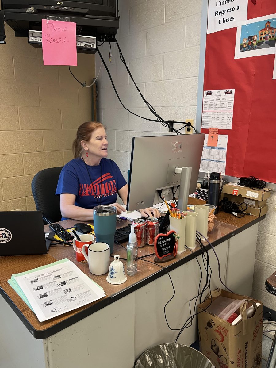 French and Spanish teacher Margaret Foeckler responds to emails and creates lesson plans for her classes after school on Sept. 6. Foeckler said that this year's instructional model, "Building a Strong Foundation, is important for students and I incorporate it into my planning. [The model] is a good foundation because students come to expect a certain pattern when they walk into a classroom and need to have the learning framed for them," Foeckler said.