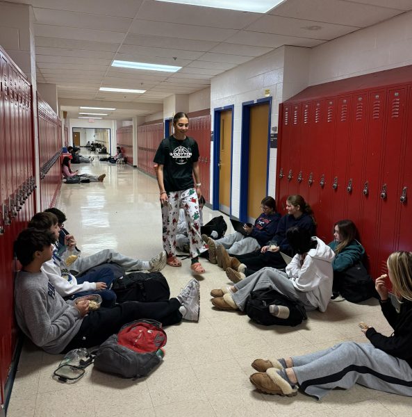 On Dec.16, juniors Marley Hoffman, Aadi Chaudhari, Sami Karcz, Siena McCarthy, Addison Purvis and Maya Bellamy eat lunch while wearing their UGG slippers, Crocs and Nike sneakers.