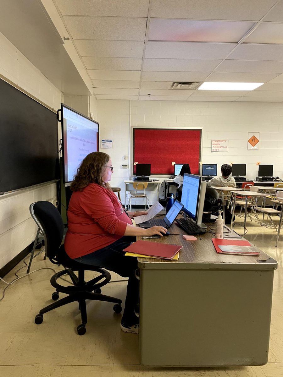 AP Computer Science Principles teacher Kimberly Austin opens sixth period class on Dec. 13.