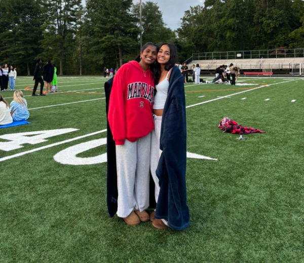 On Sept. 6, seniors Ashi Stanislaus and Shivani Jain wake up early for senior sunrise together, along with the rest of class of 2025.