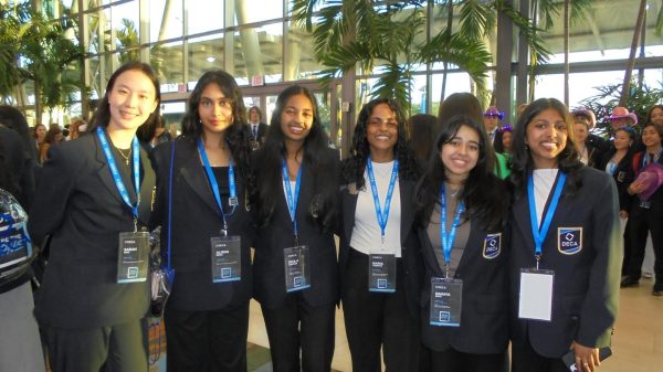 DECA members explore the convention center after completing their events. "All the ceremonies and events happened in the convention center," junior Maria Thomas said.