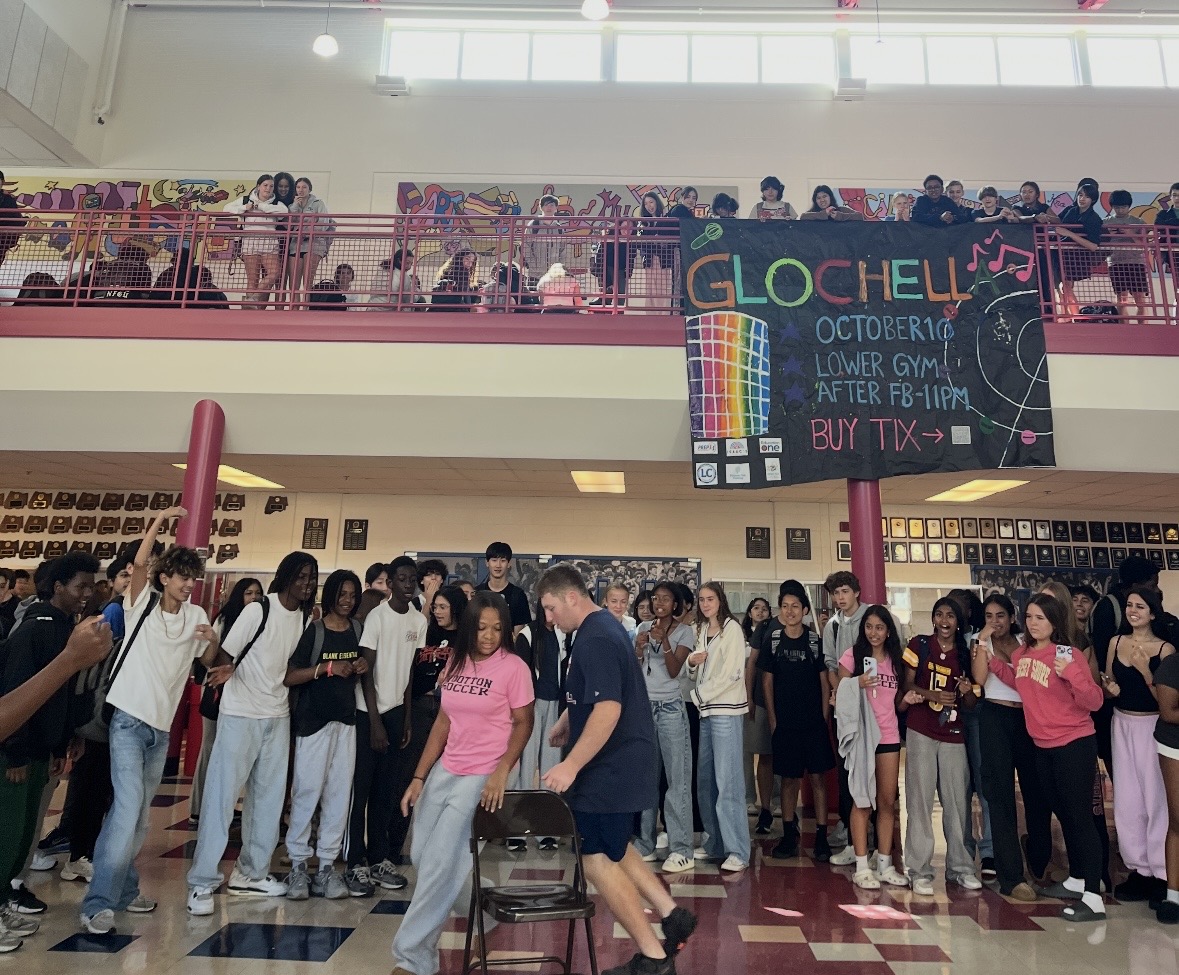 During lunch on Oct. 6, students participated in a Spirit Week musical chairs competition in the Commons. "I was surprised seeing so many people participating. Still, it was fun," junior Jude Ampofo said. Photo by Gabriella Estrada