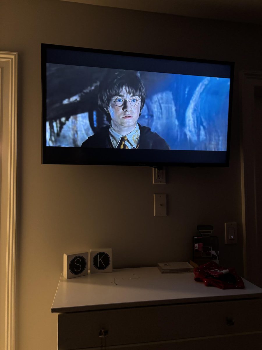 Backpage Editor Sami Karcz finishes watching Harry Potter and the Chamber of Secrets and shares her thoughts about the first two movies before moving on to the third.