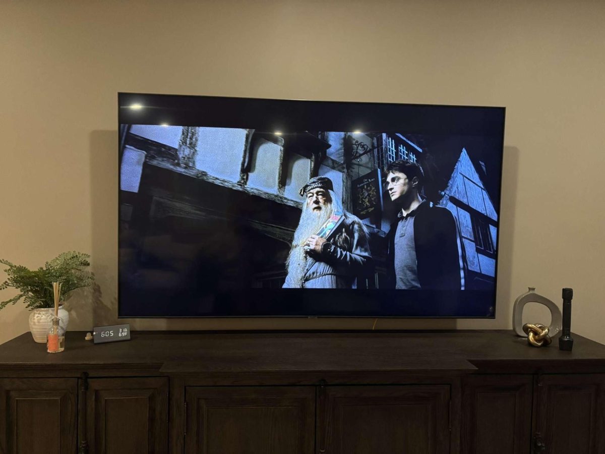 Backpage and social media editor Sami Karcz watches "Harry Potter and the Half Blood Prince" and shares her thoughts on the movie, along with the fourth and fifth movies in the series.