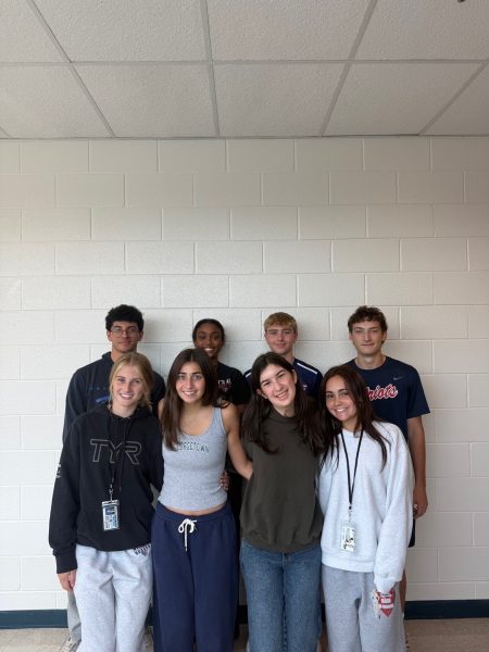 rs-in-Chief Ahmed Ibrahim, Helen Manolis, Cameron Cowen, Alex Grainger, Emory Scofield, Hayley Gottesman, Rebekah Buchman and Marley Hoffman create the first print magazine of the year during the October press days.
