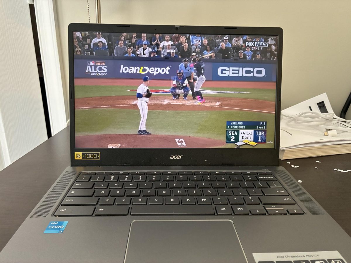 Writer Eric Mehler watches game seven of the ALCS. The semifinal championship series and the World Series are the only rounds with a best of seven series. The first two rounds should also be this length to give the better team the best chance of winning.